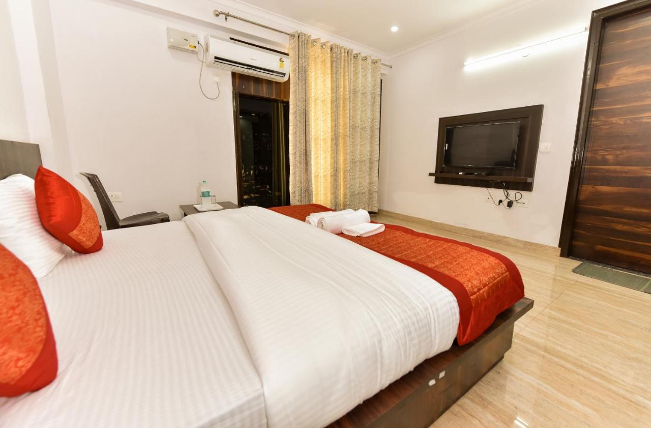 Hotel Luxury Collection Gurgaon Esterno foto