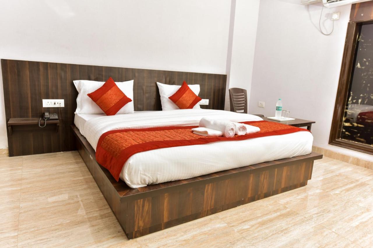 Hotel Luxury Collection Gurgaon Esterno foto