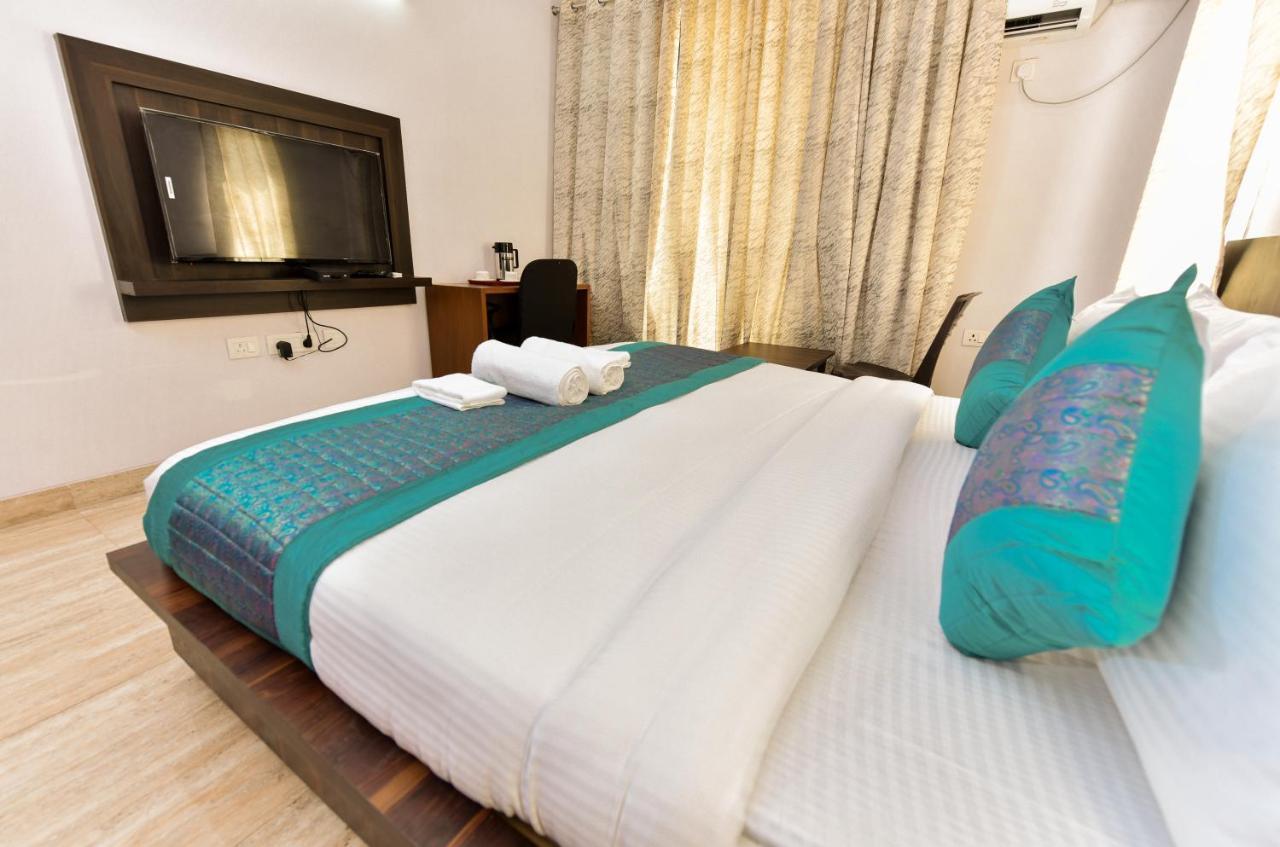Hotel Luxury Collection Gurgaon Esterno foto