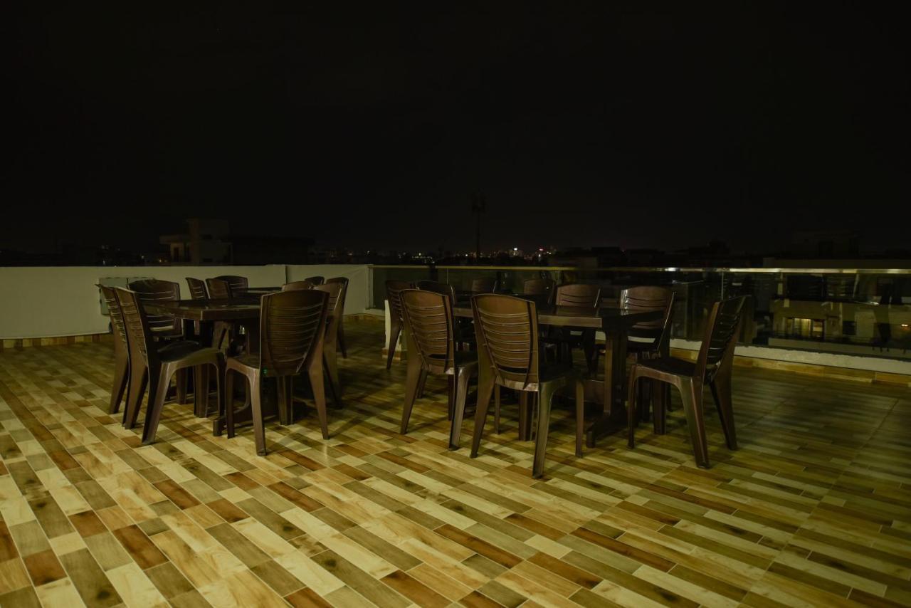 Hotel Luxury Collection Gurgaon Esterno foto