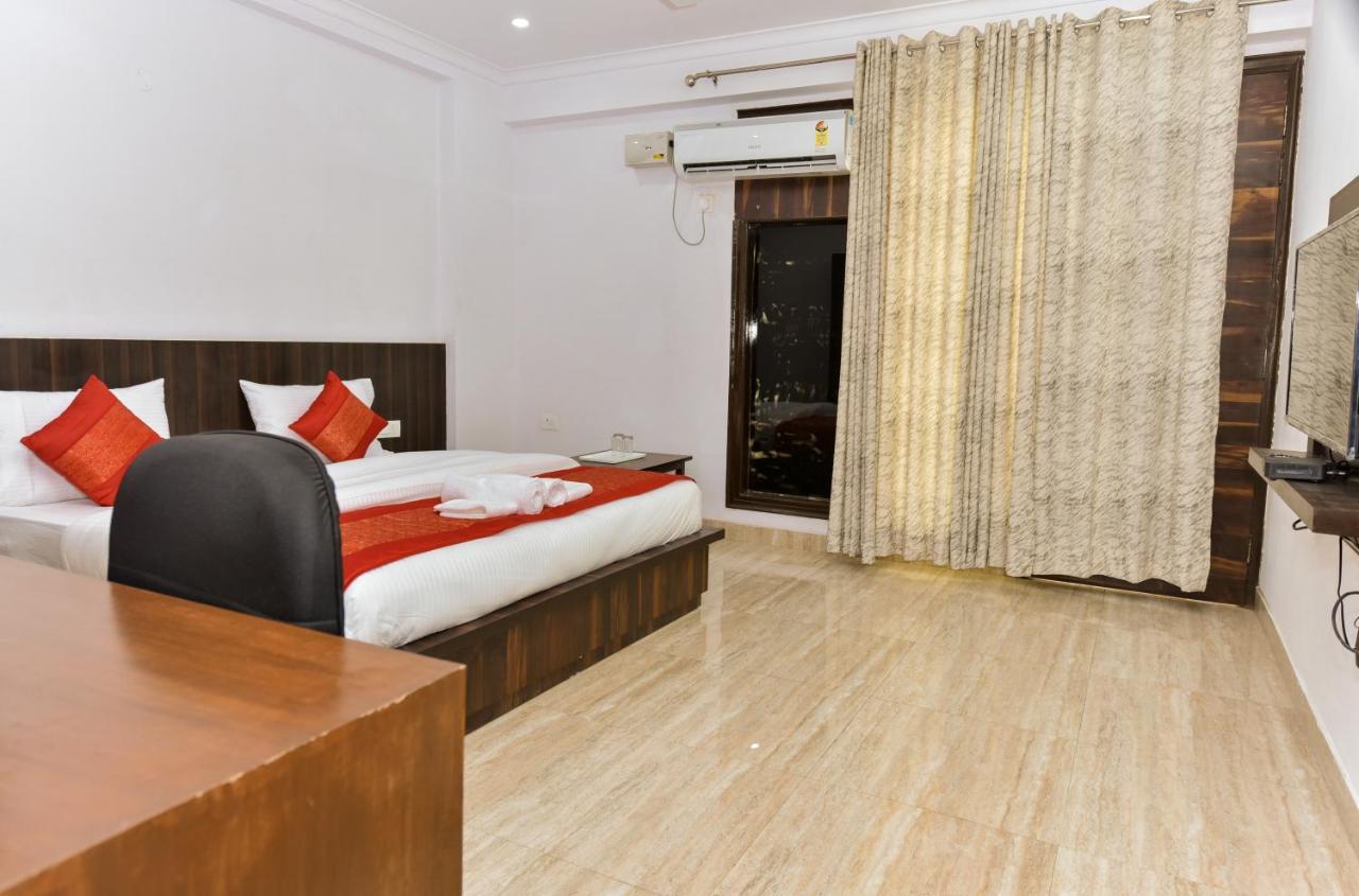 Hotel Luxury Collection Gurgaon Esterno foto